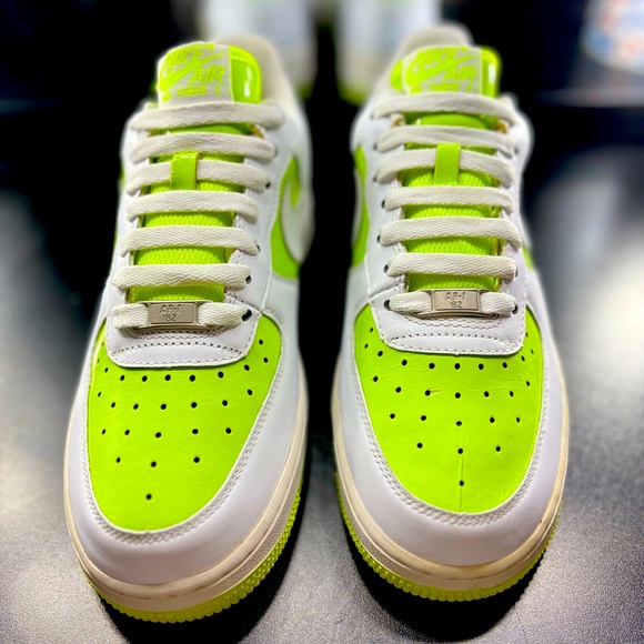 Nike Shoes - Women’s Nike Size 7.5 “VOLT” AF1’s